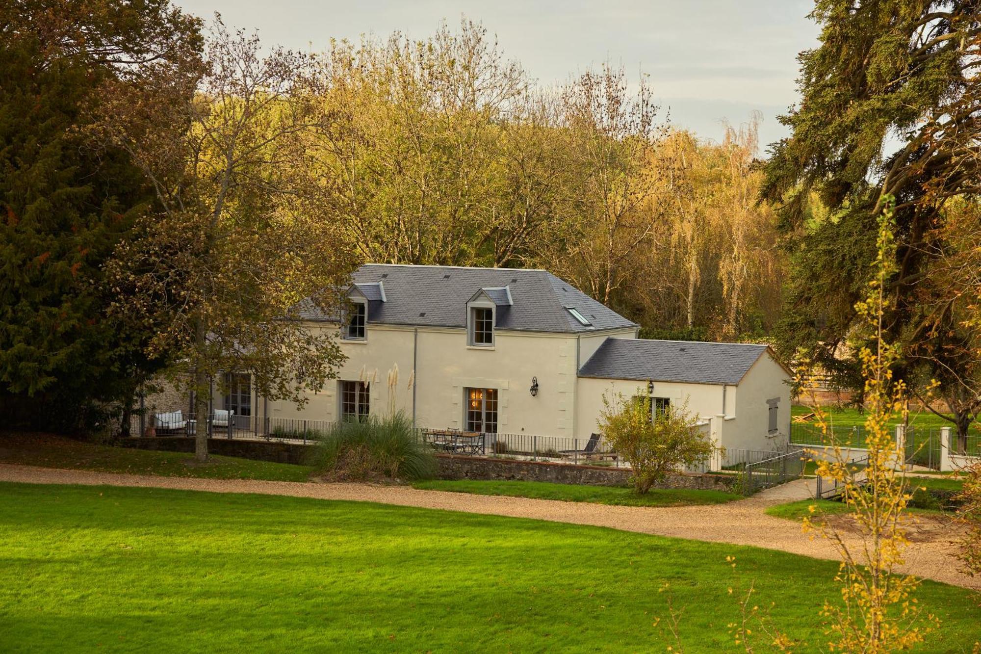 Domaine De La Commanderie De Ballan Kültér fotó